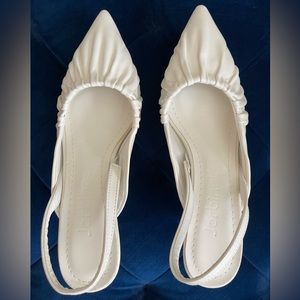 Foreign Brand, White Color, Size: 6.5